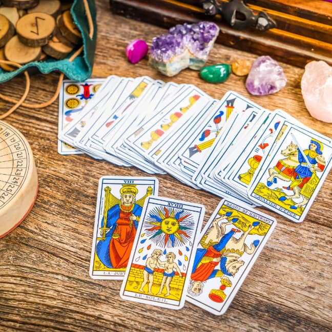 tarot ıletişim var mı
